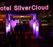 Luar Bangunan 4 Silver Cloud Hotel & Banquets Ahmedabad