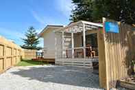 Luar Bangunan Waikanae Beach TOP 10 Holiday Park