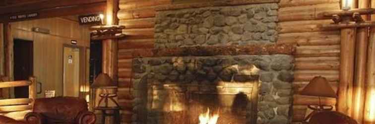 ล็อบบี้ Lake Lodge Cabins - Inside the Park