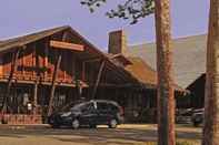 ภายนอกอาคาร Lake Lodge Cabins - Inside the Park