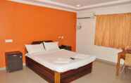 Kamar Tidur 6 Treebo Trend NGH Transit