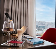 ร้านอาหาร 6 Mövenpick Hotel Istanbul Golden Horn