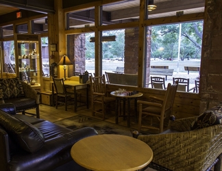 Lobby 2 Zion Lodge - Inside The Park