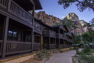 Exterior 4 Zion Lodge - Inside The Park