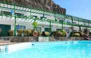 Swimming Pool 2 Apartamentos Los Veleros