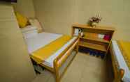 Kamar Tidur 7 Me Easy Hostel