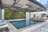 Swimming Pool DAMAC Maison Cour Jardin