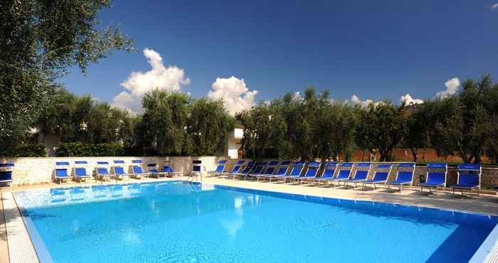 Hồ bơi Villaggio San Matteo Resort