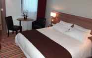 Bedroom 5 Brit Hotel Dieppe