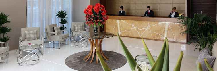 Lobby TRYP by Wyndham Abu Dhabi City Centre