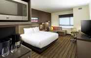 Bedroom 2 Hyatt House Pittsburgh/Bloomfield/Shadyside