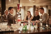 Bar, Cafe and Lounge Hotel Seepark Thun