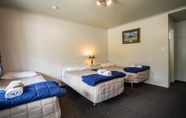 Bedroom 2 Te Anau Top 10 Holiday Park