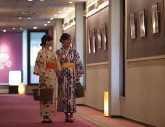 Lobby 2 Hanamaki Onsen Hotel Senshukaku