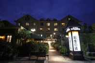 ภายนอกอาคาร Royal Hotel Kawaguchiko - Hostel