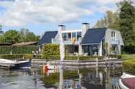 Exterior Loosdrecht Rien van den Broeke Village