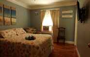 Bedroom 6 Carolina Beach Inn