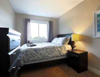 Bedroom 2 Boardwalk Homes Executive Suites