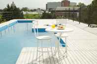 Swimming Pool Casa Campus Pilar Suites