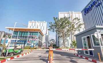 Exterior 4 The Trust Huahin Condo Garden View by Dome