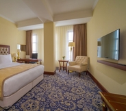 Bilik Tidur 5 Ramada by Wyndham Almaty