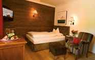 Bedroom 2 Hotel Gotthard