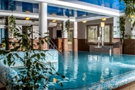 Hồ bơi Hotel Spa Hévíz