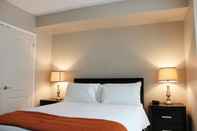 Bedroom WhiteHall Suites- Yorkville