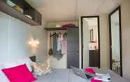 Bedroom 5 Camping Officiel Siblu Le Bois Masson