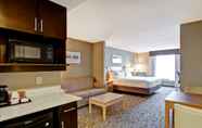 Bedroom 5 Holiday Inn Express & Suites Oshawa Downtown - Toronto Area, an IHG Hotel