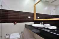 In-room Bathroom Hotel Solitaire Chandigarh