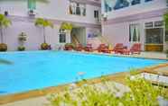 Swimming Pool 5 Shwe Poe Eain Hotel