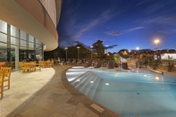 Swimming Pool Hotel Deville Prime Campo Grande