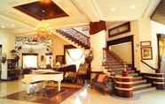 Lobi 2 Shangrila Boutique Hotel