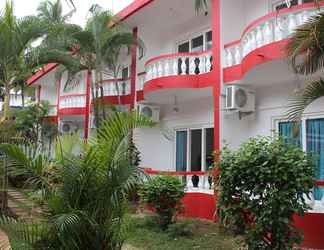 Exterior 2 Anjuna Beach Resort