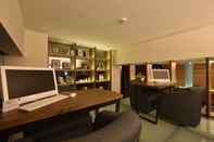 Ruangan Fungsional 101 Amici Hotel Six Star Hostel