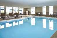 Kolam Renang Hyatt Place Lansing - East