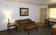 Ruang Umum 3 Best Western Grande River Inn & Suites
