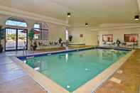 สระว่ายน้ำ Best Western Grande River Inn & Suites