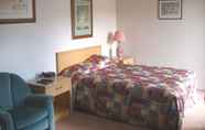 ห้องนอน 6 Alberni Inn