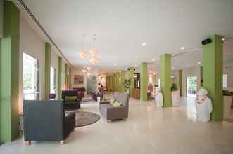 Lobby 4 Raintr33 Hotel Singapore