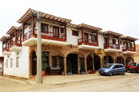 Exterior Hospedería Villa de Los Saenz