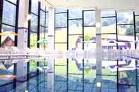 Swimming Pool Hotel Tangram