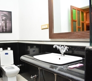 In-room Bathroom 7 Hotel Pleasant Haveli