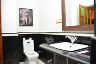 In-room Bathroom Hotel Pleasant Haveli