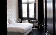 Kamar Tidur 3 B&B Suites Feek