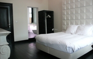 Kamar Tidur 2 B&B Suites Feek