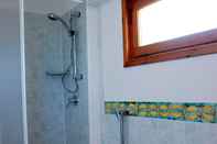 In-room Bathroom Villa Fiori Beach
