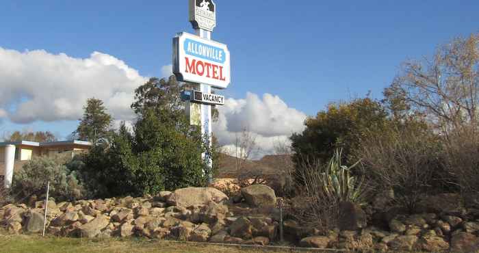 Exterior Allonville Motel