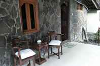 Ruang untuk Umum Temple Cafe & Seaside Cottages